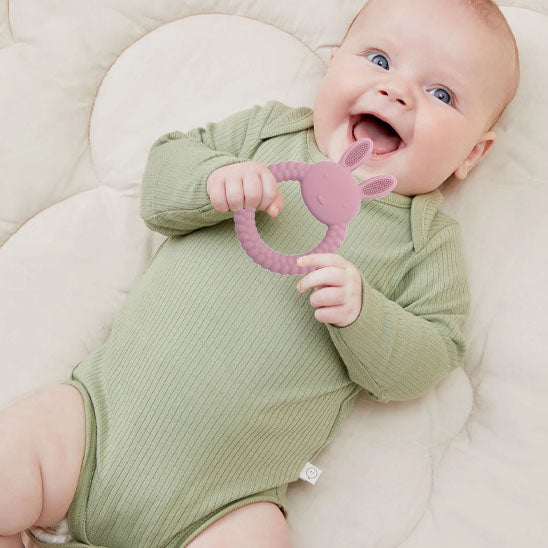 anneau-de-dentition-bebe-rose-lapin