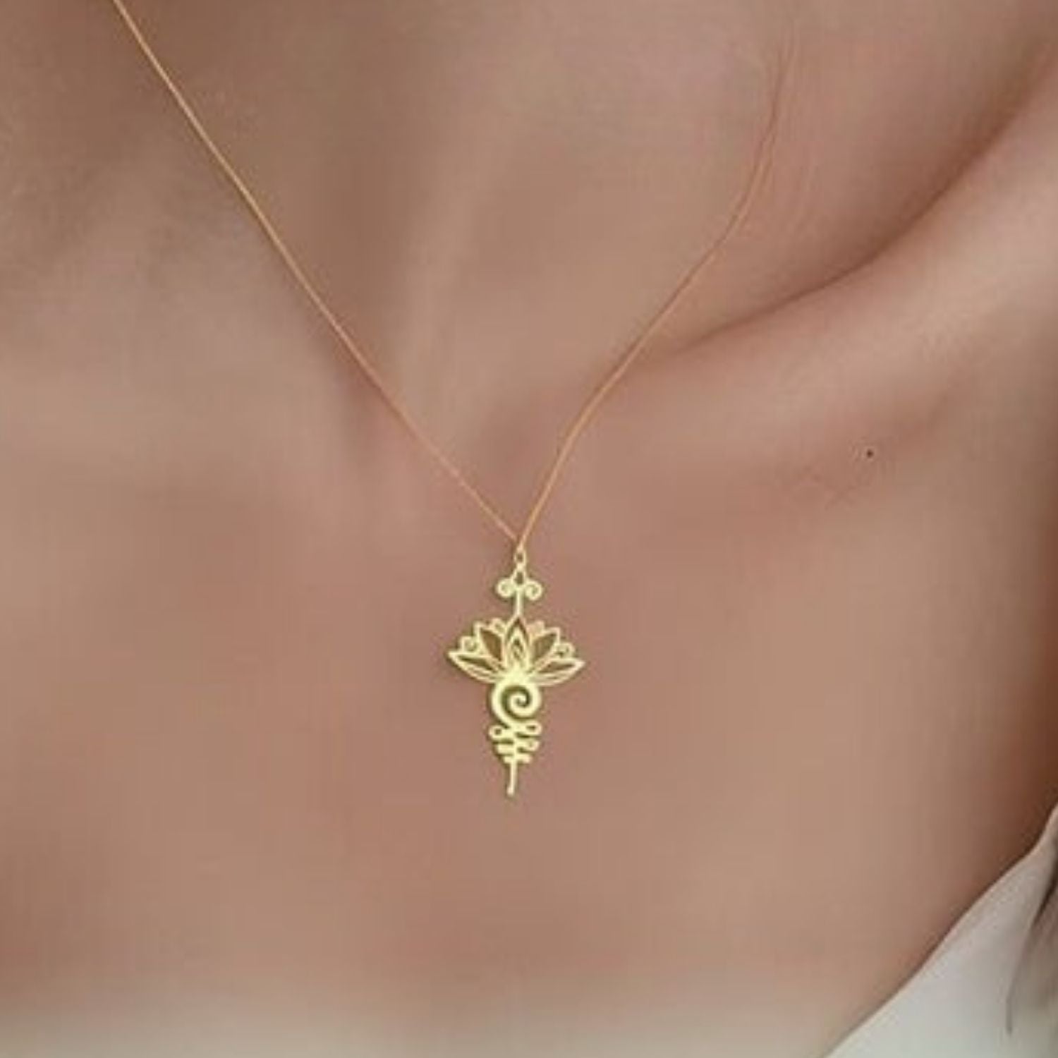 cadeau maman anniversaire bijou symbolique nymphea