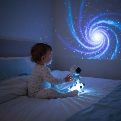 enfant serein veilleuse projection nebuleuse