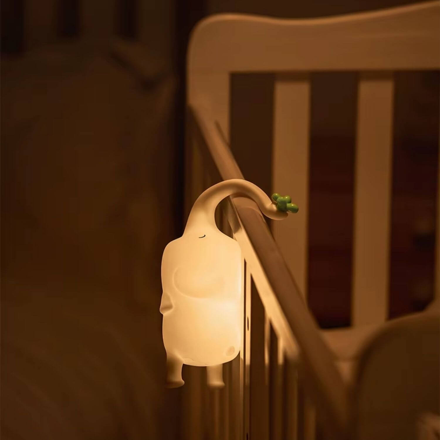 veilleuse enfant elephant eleon accroche lit barreaux